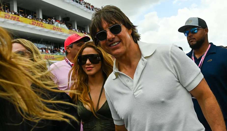 Tom Cruise estaria “extremamente interessado” em conquistar Shakira, afirma site