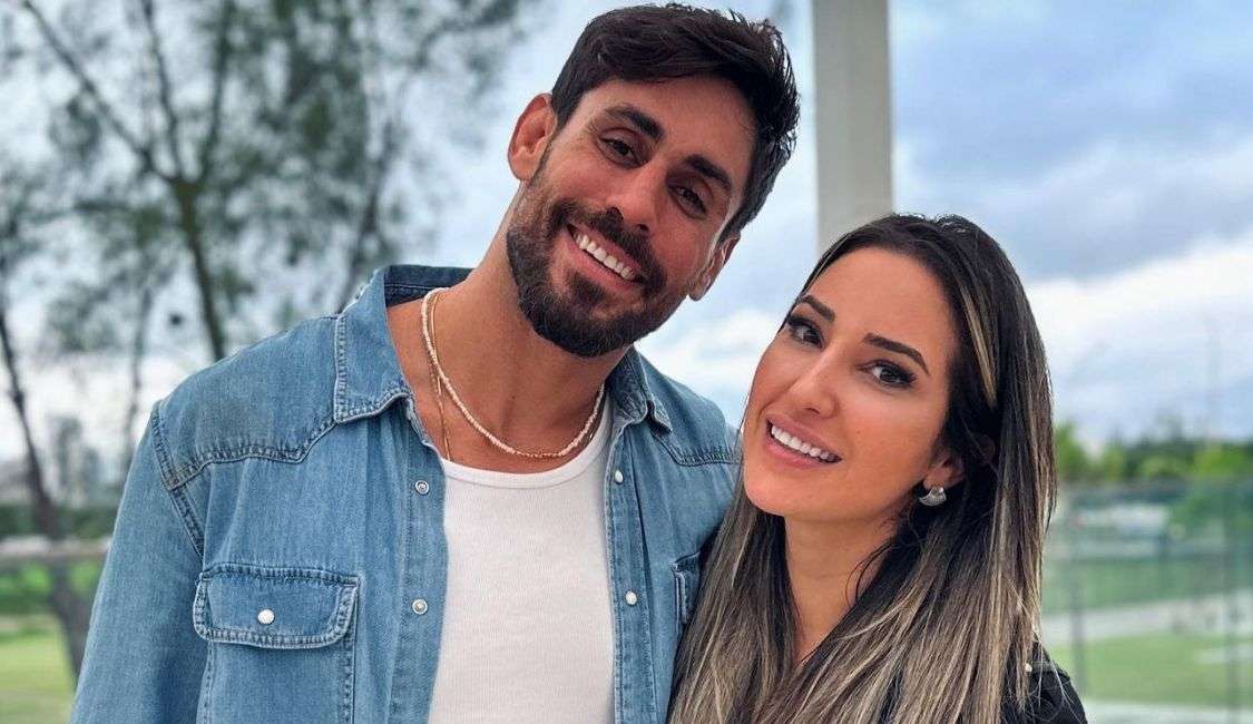 Amanda e Cara de Sapato vivem romance, segundo fontes