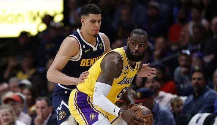 LeBron James explica erro e revela lesão