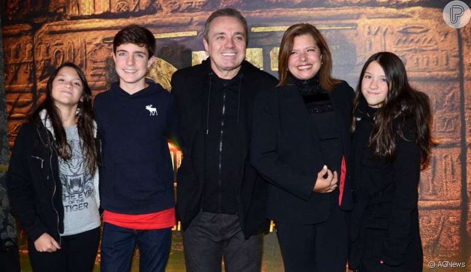 Inicia se o processo de reconhecimento da união estável entre Rose Miriam e Gugu Liberato