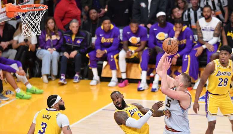 Nuggets vão á final da NBA pela primeira vez depois de ganhar mais uma contra os Lakers