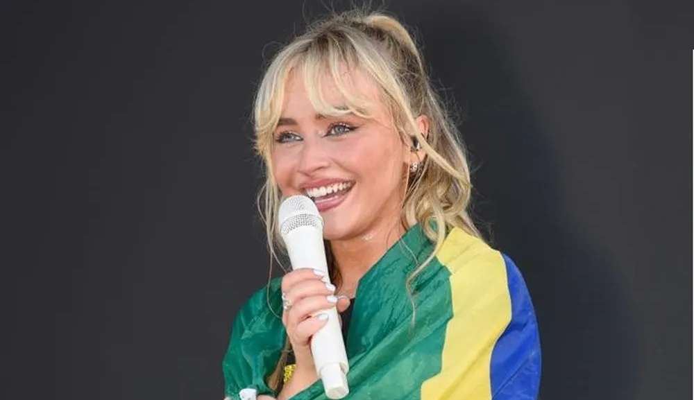 Sabrina Carpenter se apresenta no “MITA 2023” e conquista o coração do público carioca