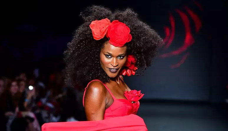 SPFW: Santa Resistência se inspirou em Maria de Padilha nessa temporada