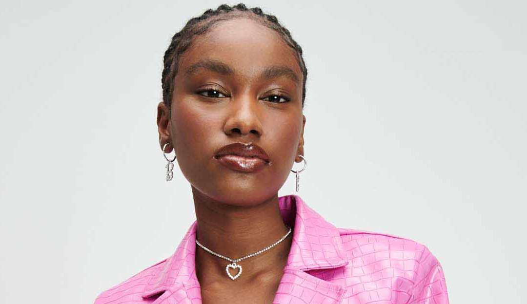 Marca de roupas lança coleção em parceria com a Barbie