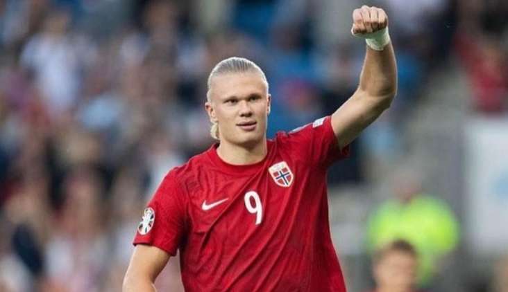 Haaland marca duas vezes e é o maior artilheiro da temporada 2022-2023