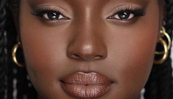 Pele Negra: dicas para acertar na make perfeita