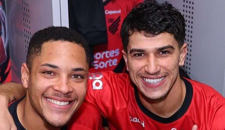 Athletico vence o Alianza Lima e garante liderança do grupo G