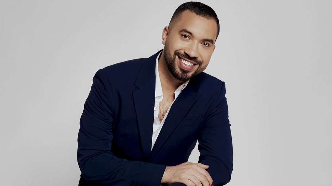 Gil do Vigor celebra aniversário de 32 anos de forma intimista