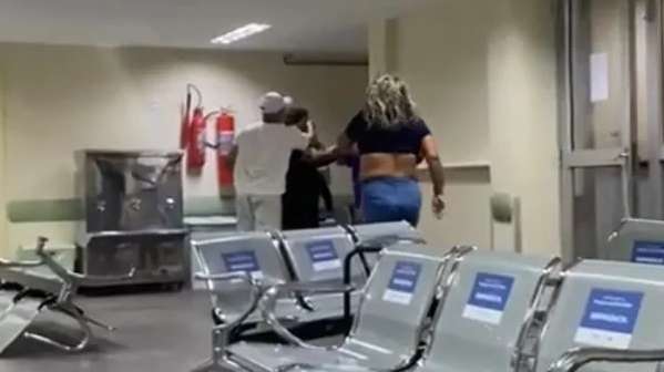 Pai e filha depredam hospital e paciente morre