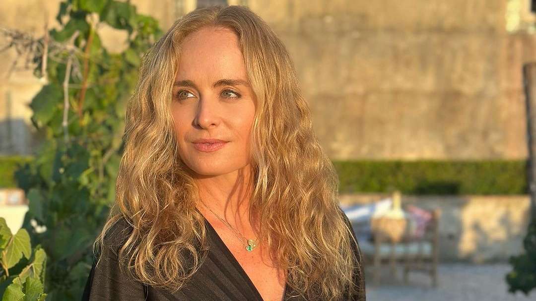 Angelica desabafa sobre pressão na internet: “Cobrança da vida perfeita”