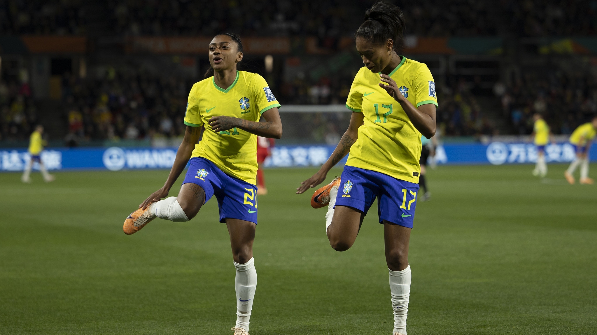 Brasil estreia com baile e goleada na Copa do Mundo Feminina