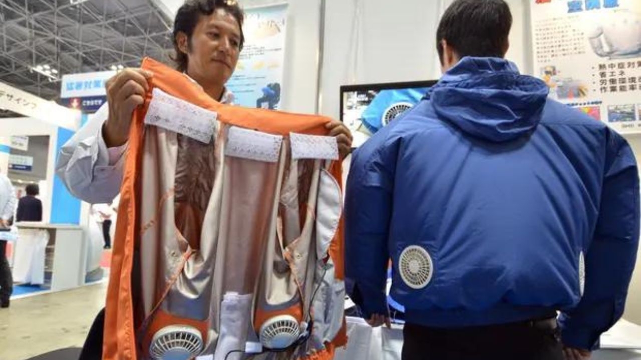 Trabalhadores japoneses usam jaquetas ventiladas e ares-condicionados para suportar calor extremo