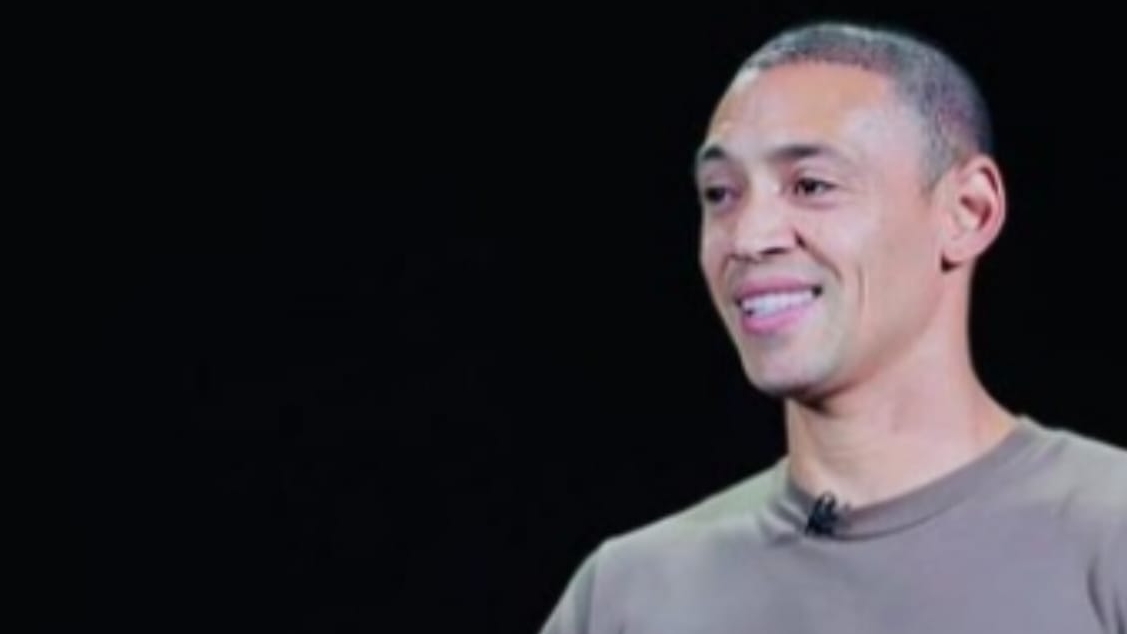 Ricardo Oliveira se aposenta e diz ter sofrido preconceito por religião