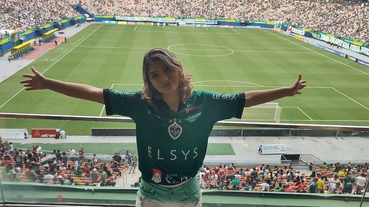 Aluna viraliza com trabalho sobre “A Importância Do Jornalismo Em Eventos Esportivos”  e recebe apoio da família