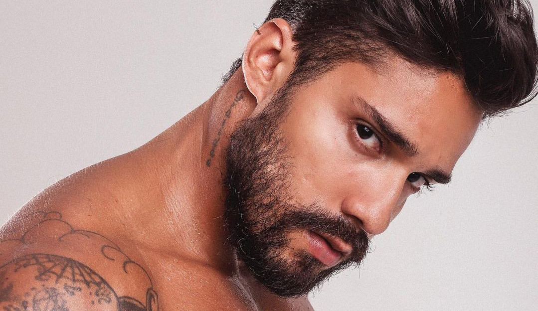 Arcrebiano fala sobre passagem por “/No Limite”/ e desabafa sobre vida amorosa