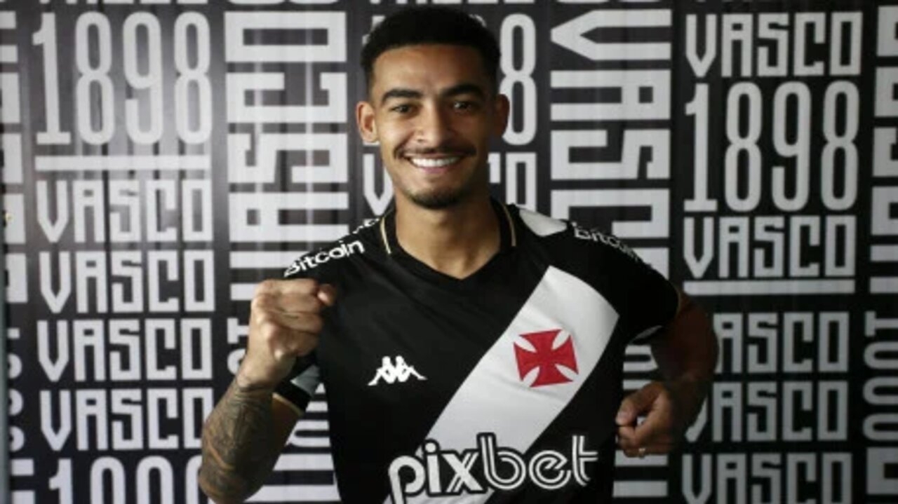 Vasco da Gama apresenta novo lateral esquerdo