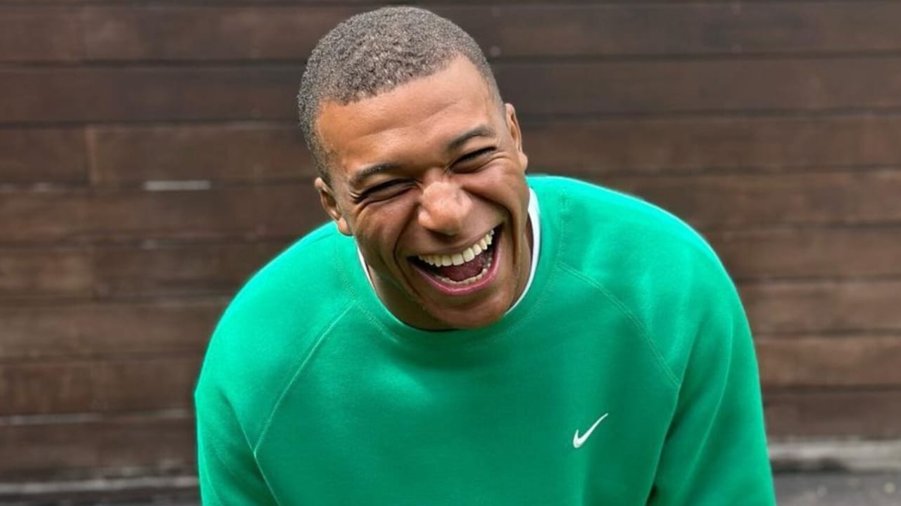 Mbappé nega proposta de renovação do PSG com multa rescisória bilionária