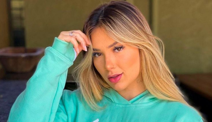 Virginia Fonseca mostra cicatriz após três semanas do parto