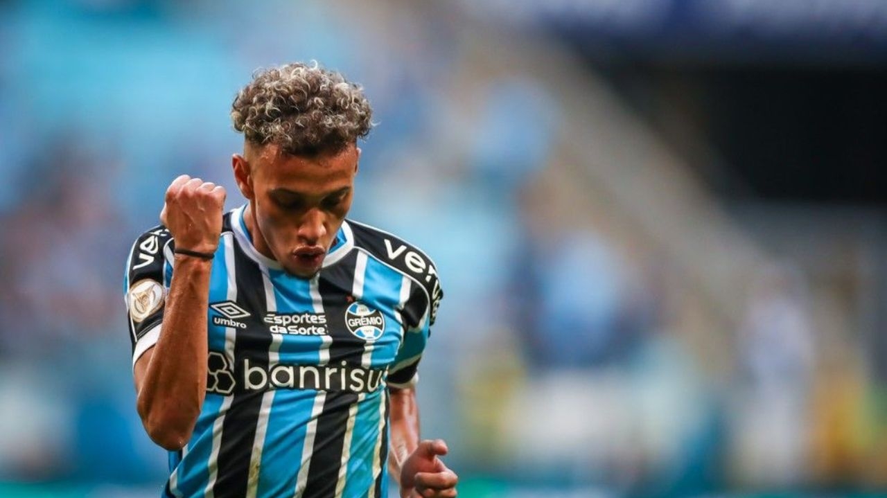 Bitello, do Grêmio, é convocado para seleção pré-olímpica na vaga de Luiz Henrique