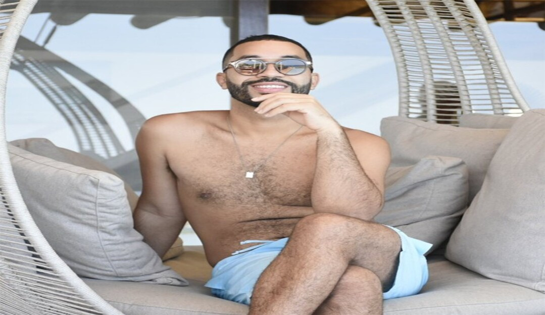 Gil do Vigor está de férias em Fernando de Noronha