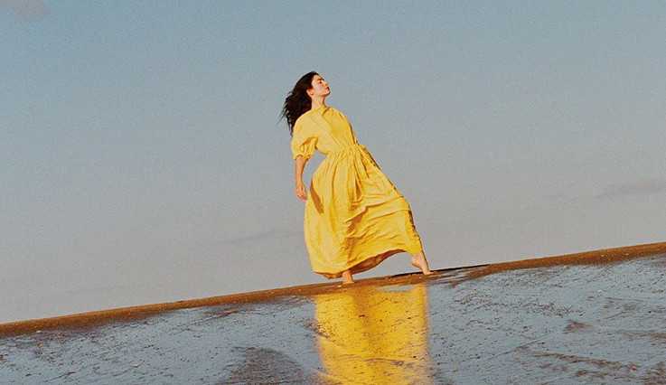 Lorde anuncia a data de lançamento do álbum “/Solar Power”/ e turnê em 2022