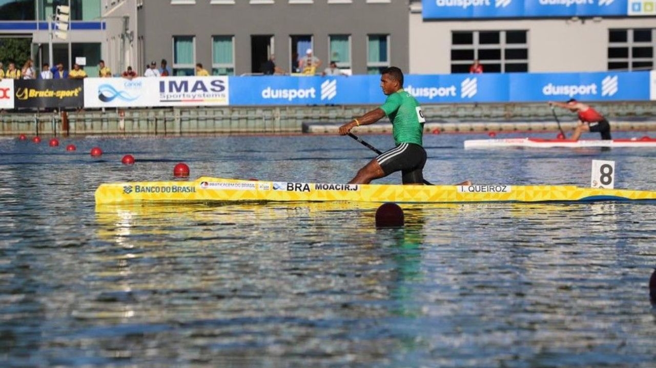 Isaquias Queiroz garante vaga Olímpica no Mundial de Canoagem em Duisburg
