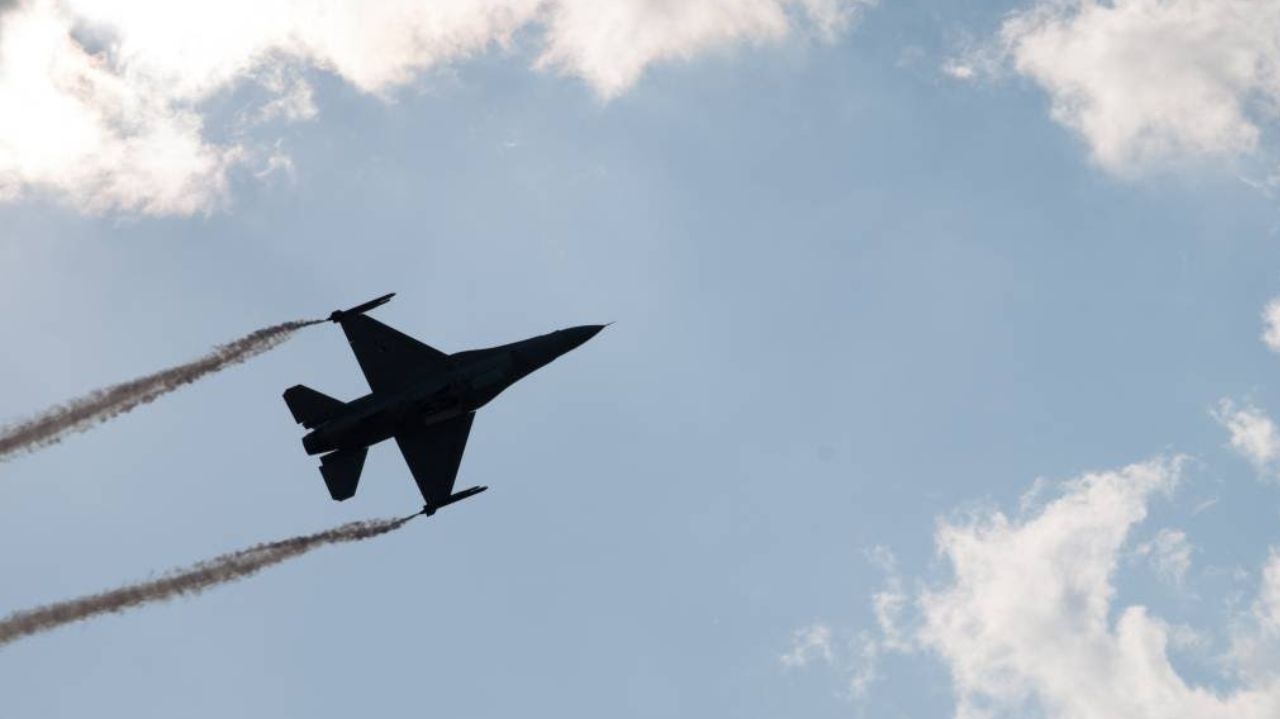 Acidente de avião militar dos EUA na Austrália deixa três mortos e vários feridos