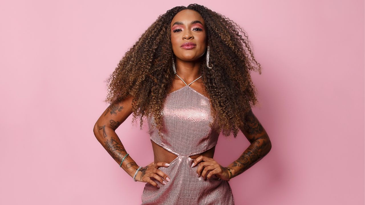 Patrícia Ramos realiza sonho e estreia talk show no YouTube