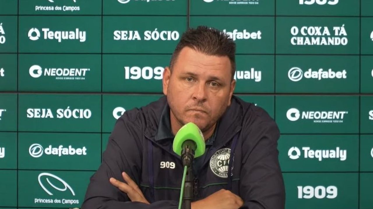 Thiago Kosloski fala sobre a derrota contra o Bahia e divide a culpa das falhas do clube