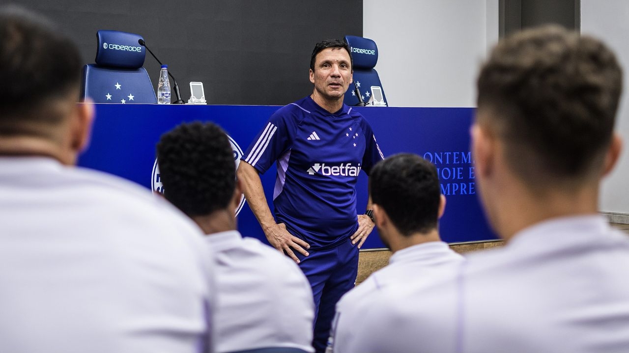 Zé Ricardo lamenta derrota para o Fluminense e exime Rafael Cabral de culpa do gol