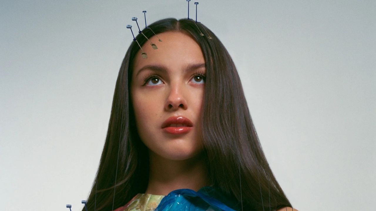 Olivia Rodrigo revela seus planos, medos e amor pelo filme “La La Land”