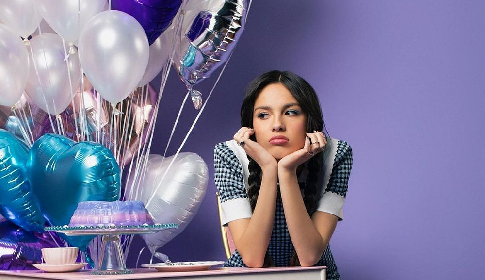 ‘Sour Prom’: Olivia Rodrigo lança filme concerto de seu álbum de estreia