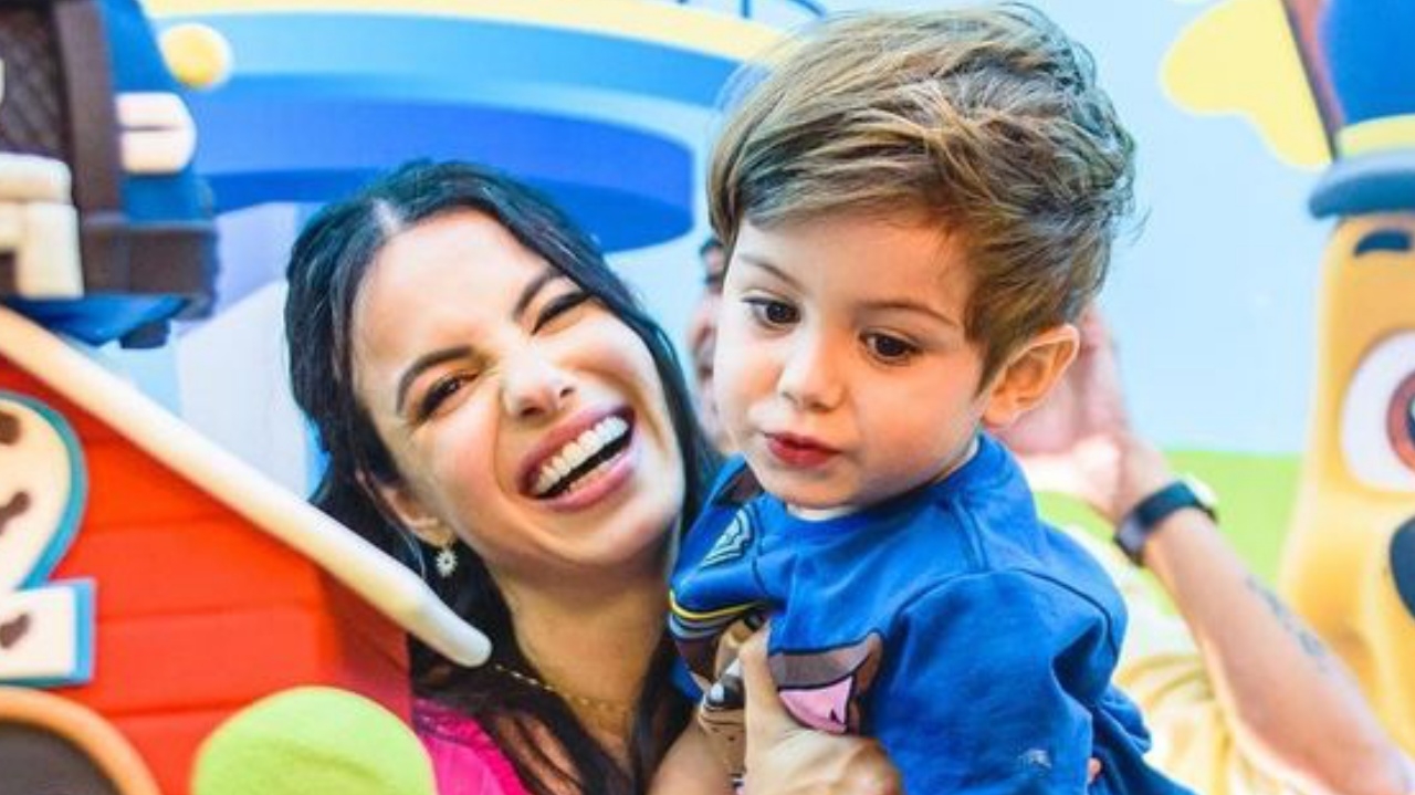 Sthefany Brito fala sobre diagnóstico do filho e da recuperação do irmão Kayky