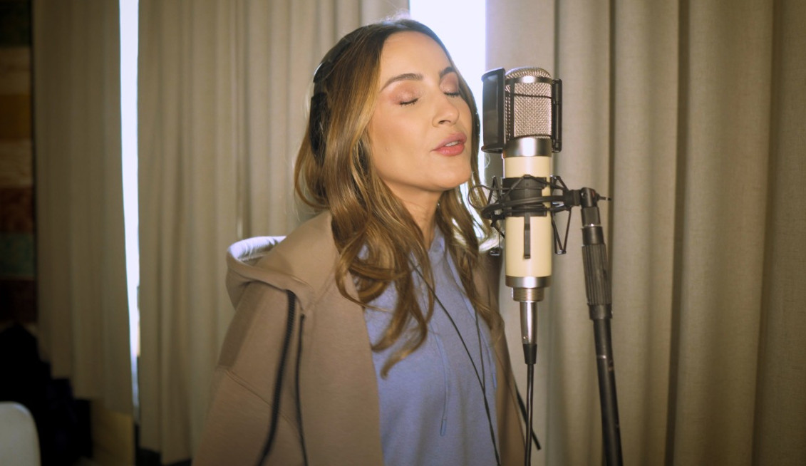 Claudia Leitte fala sobre a regravação de ‘Frevo Mulher’ com a Banda Yahoo: ‘Felicidade imensa’