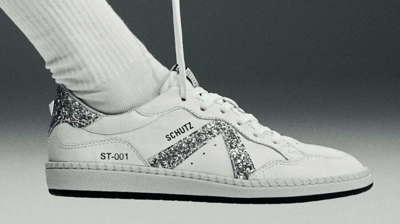 Schutz apresenta globalmente sua primeira linha de sneakers