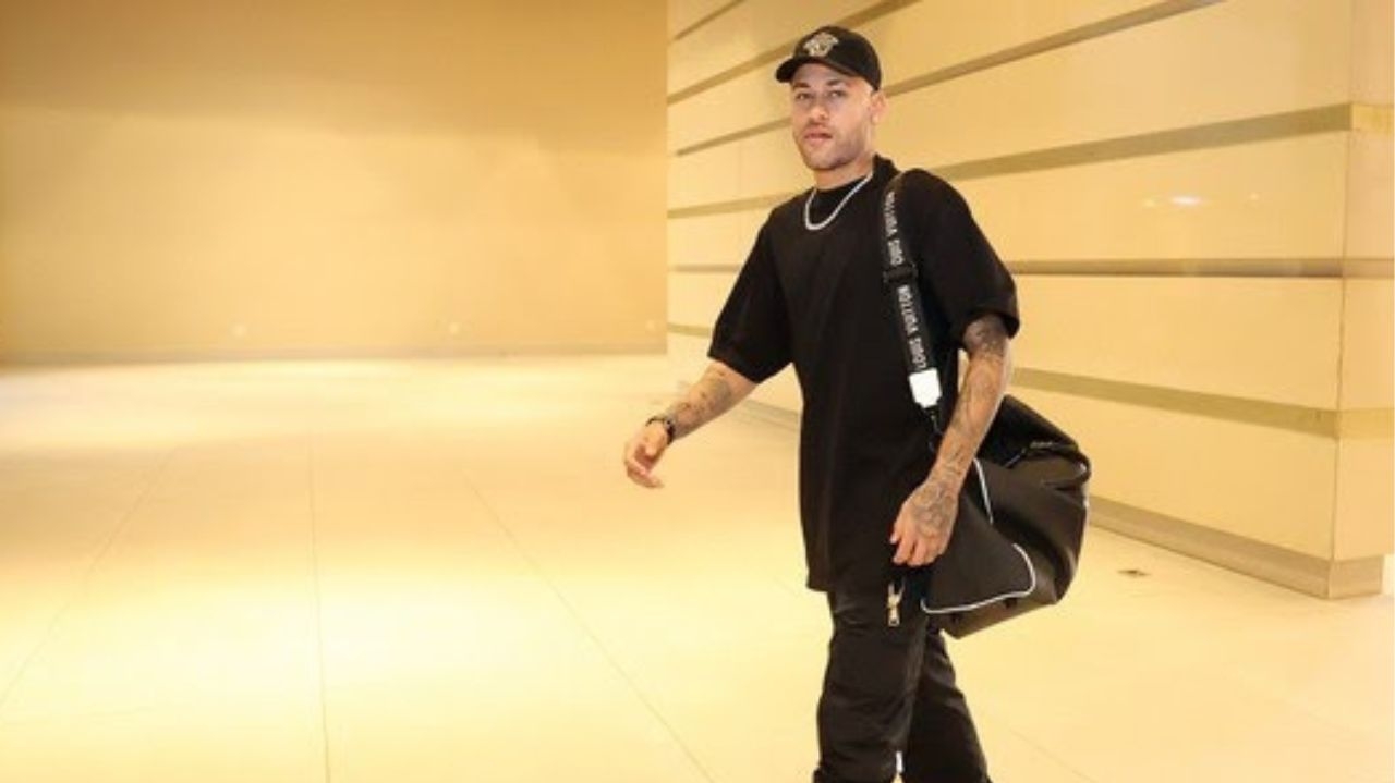 Neymar se junta à seleção para os jogos das eliminatórias