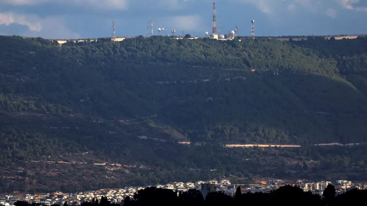 Israel evacua aldeias no norte da fronteira do país com o Líbano