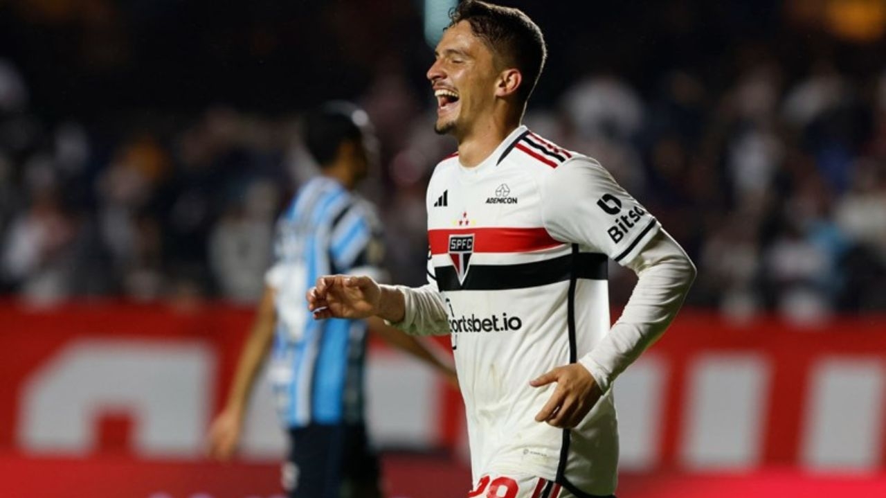 Duelo tricolor: São Paulo goleia o Grêmio no Morumbi e se afasta do Z4