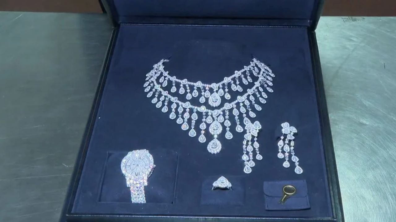 Departamento de justiça americano autoriza FBI a colaborar com a PF no caso da venda de joias