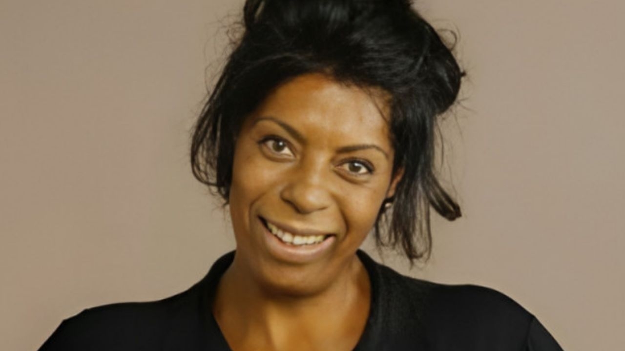 Márcia tem momento reflexivo e chora em A Fazenda 15