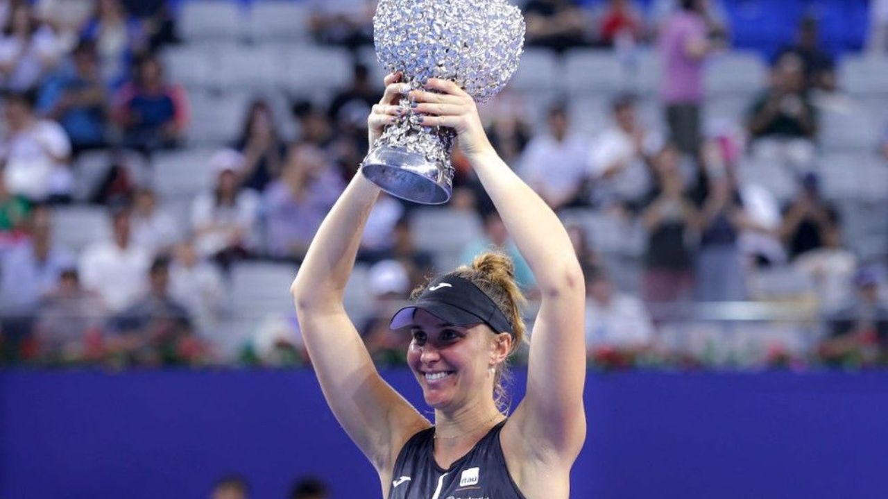 Bia Haddad conquista o título do WTA Elite Trophy e alcança sua maior conquista na carreira