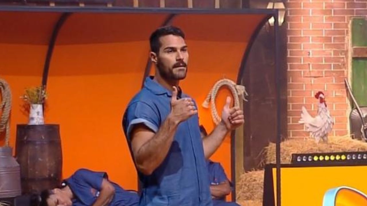 Shay é o mais novo fazendeiro da Fazenda 15