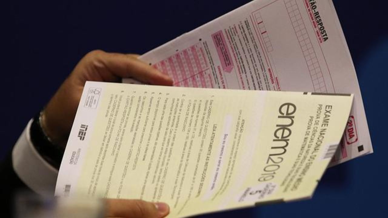 ENEM 2023 conta com cerca de 4 milhões de inscritos; confira algumas dicas para realizar a prova