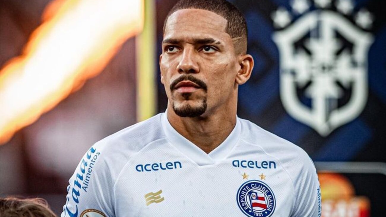 Em derrota, jogadores do Bahia discutem, mas vão até torcida no apito final: “momento de ouvir”