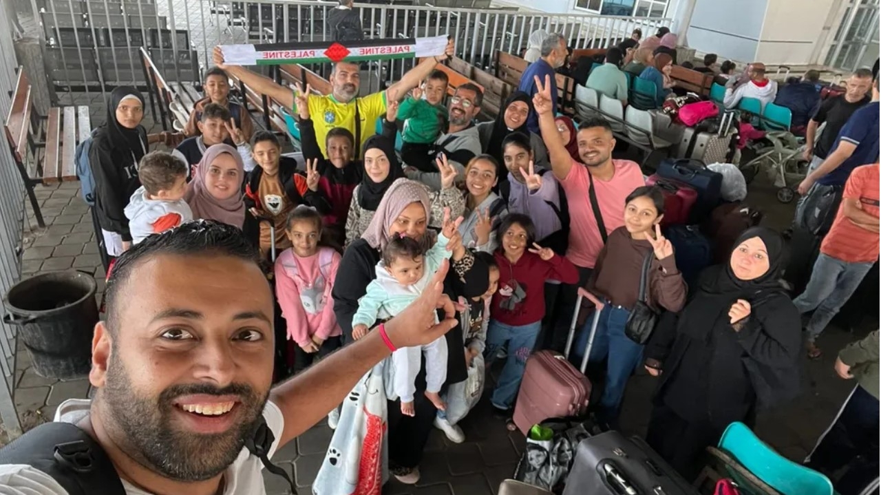 Brasileiros que estavam em Gaza chegam ao Egito e aguardam retorno ao Brasil