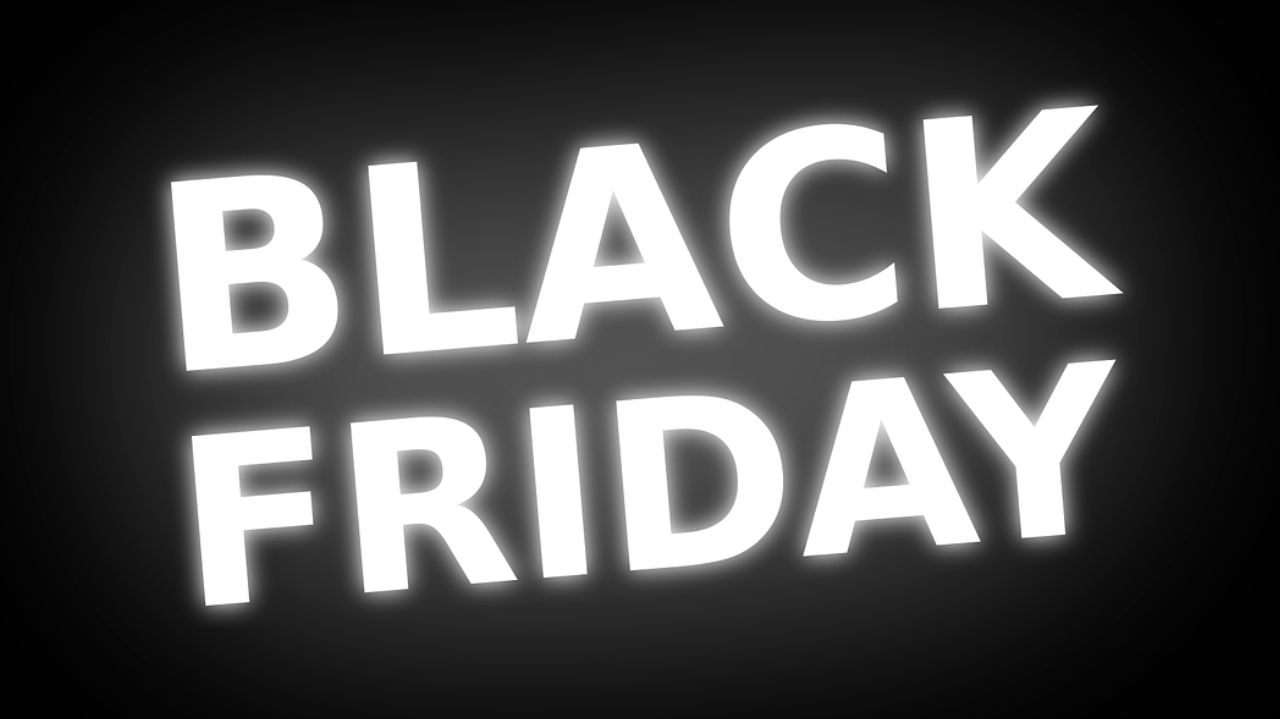 Saiba como identificar golpe do “site falso”, comum na Black Friday