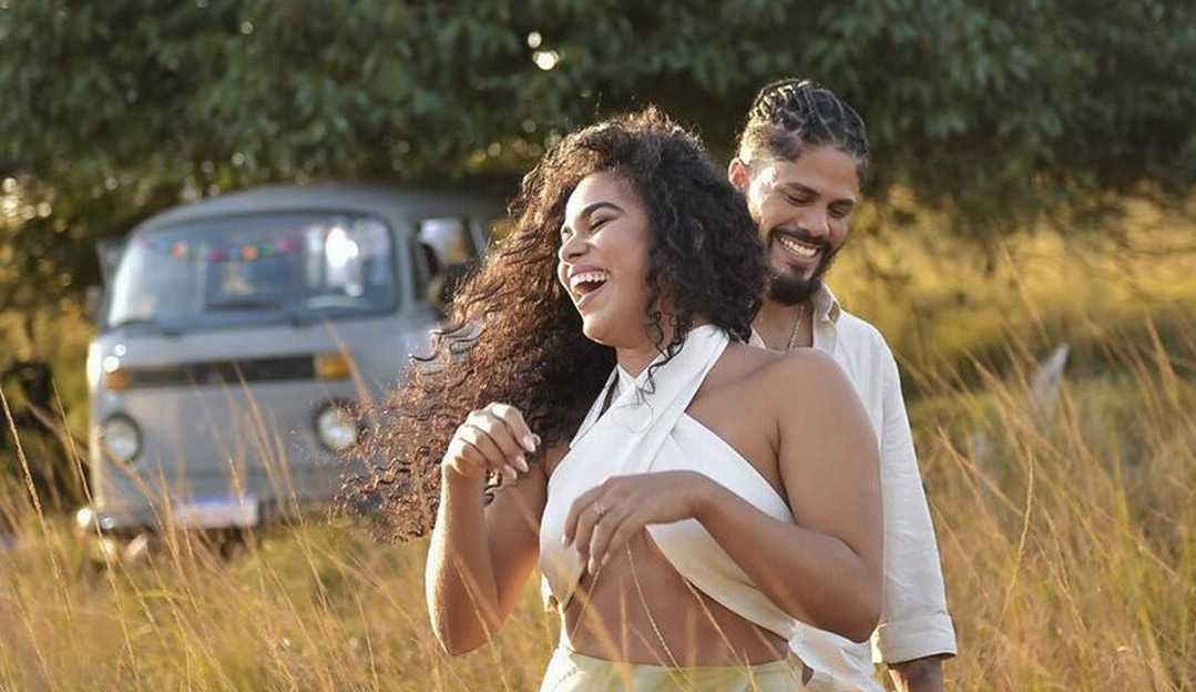 Viegas fala sobre possível romance com Elana e revela trecho da canção “/Pra Voar”/