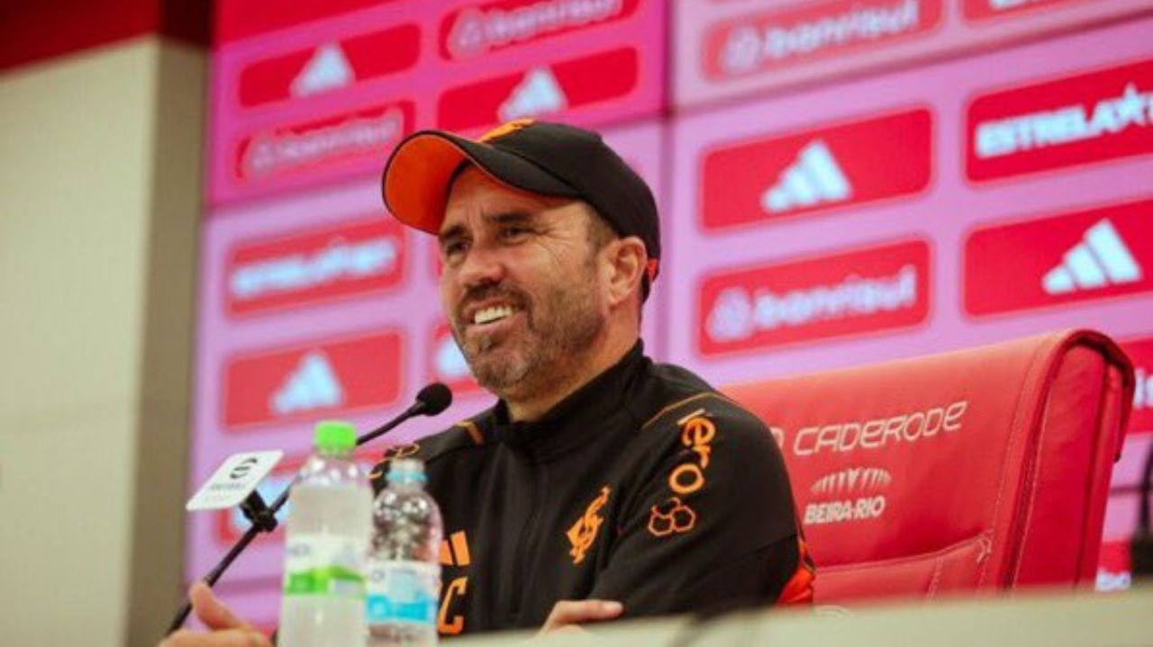 Coudet comemora vitória e diz que mudou postura porque o resultado era mais importante