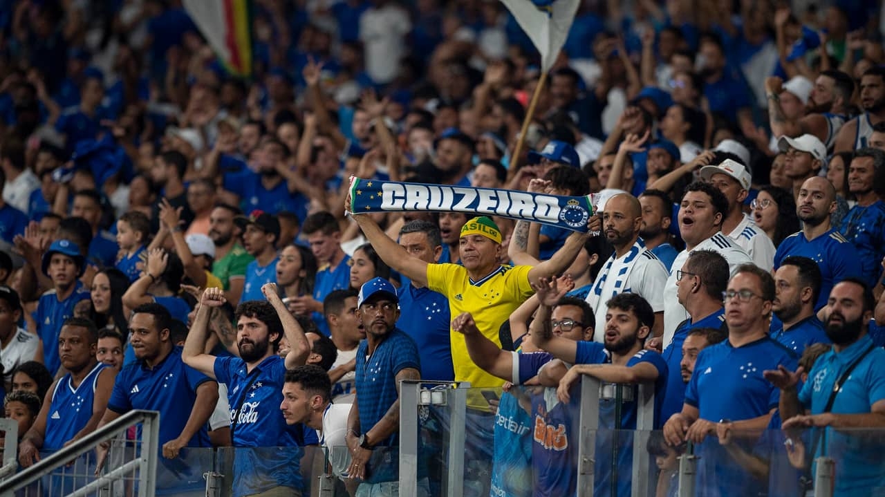STJD adia julgamento e Cruzeiro terá torcida contra o Athletico-PR