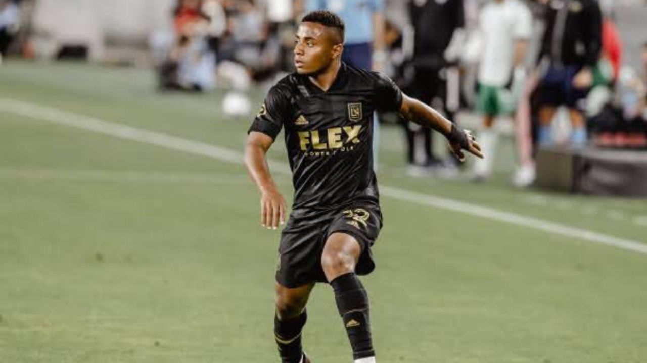 Corinthians acerta contratação de três novos reforços para a temporada de 2024